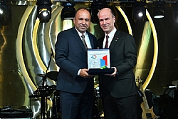 DEMRDKM'E TRKYE MSAD'DAN 40'INCI YIL PLAKET